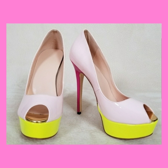 Shoes - Colorblock heels
